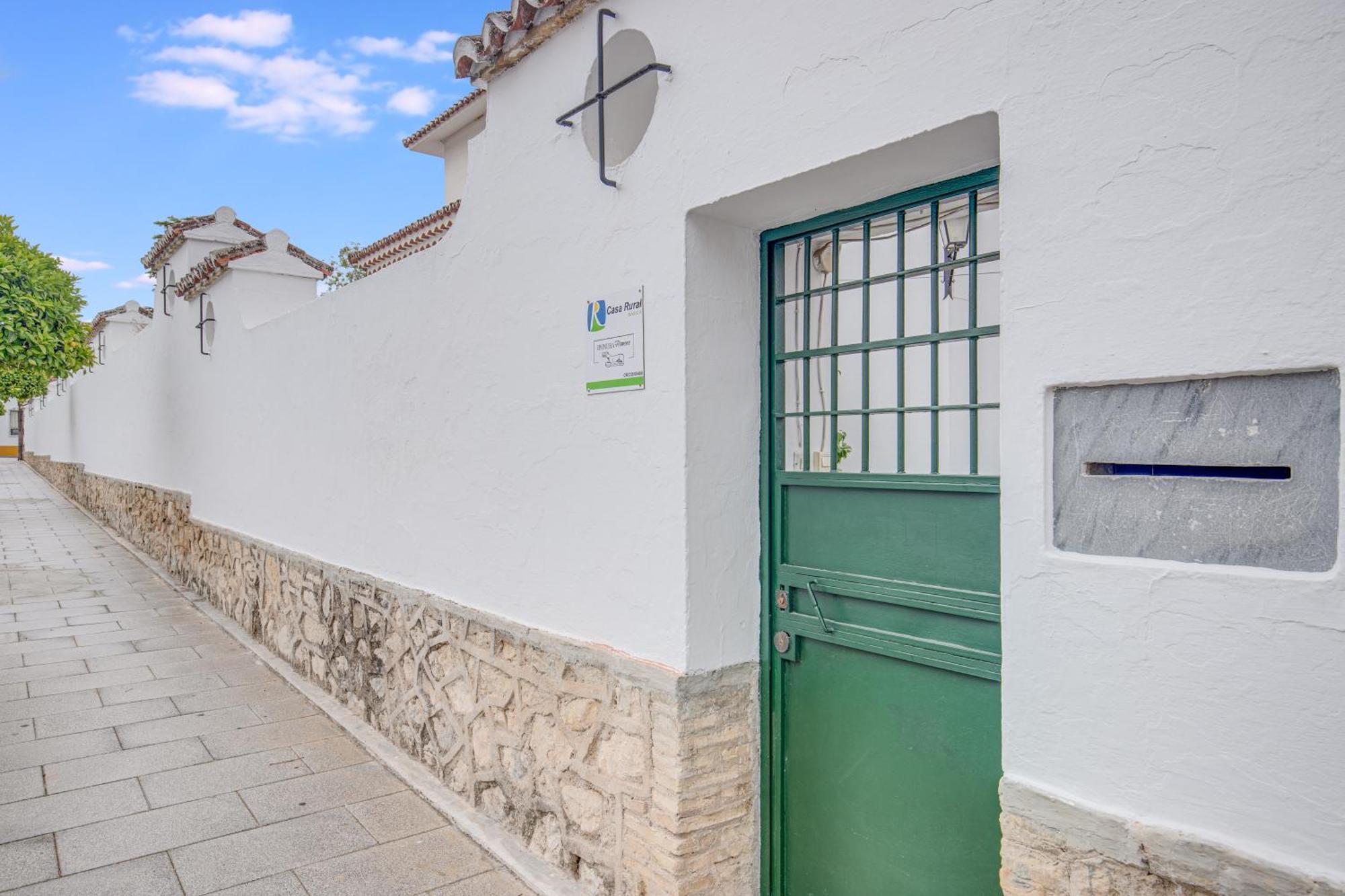 -Iponubahomes- Centrica Casa Con Jardin Y Chimenea Baena Exterior foto